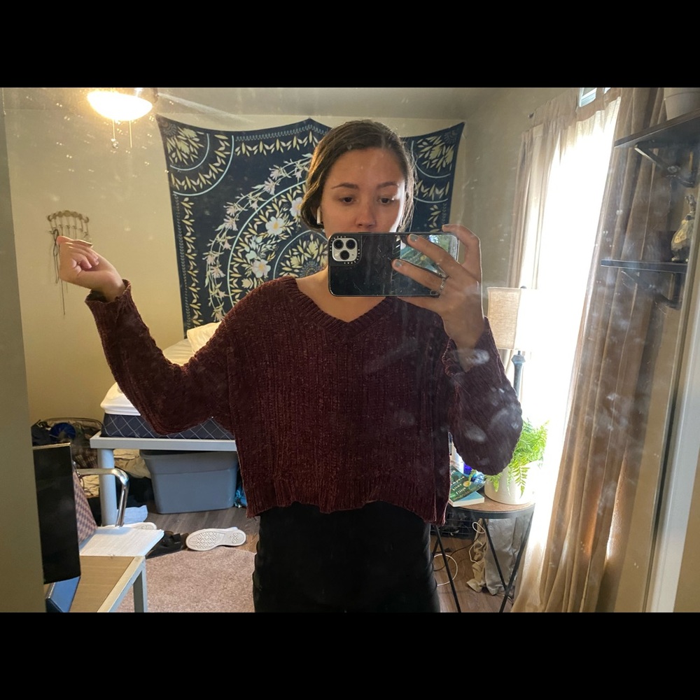 Chunky maroon sweater